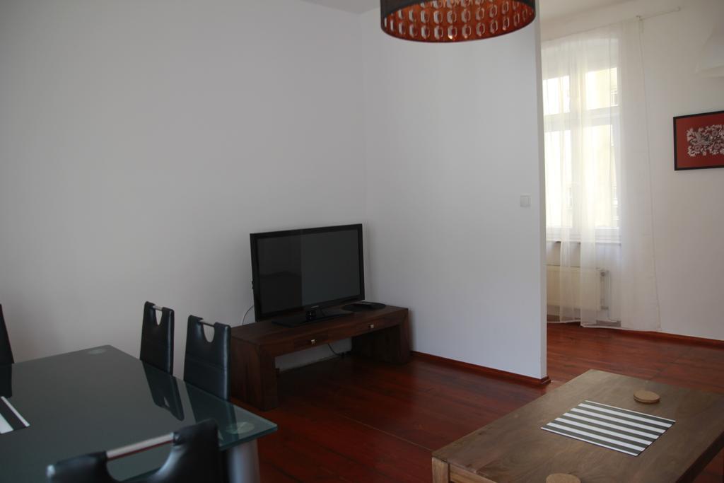 M&M Centrum Apartments بوزنان المظهر الخارجي الصورة